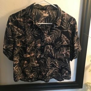 Floral Cropped Button down medium